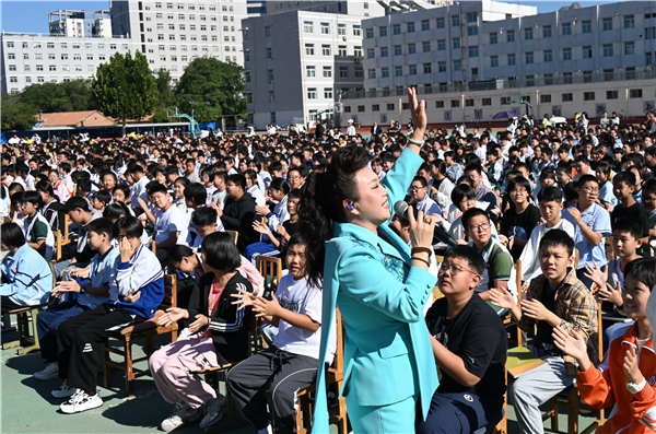1759226144727673.jpg 微信图片_20250930174851_227_193.jpg